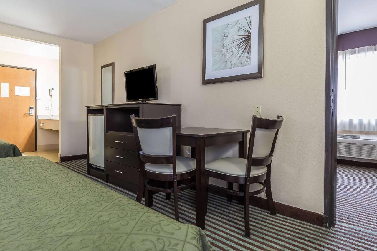 Quality Inn Mount Vernon, Il Dış mekan fotoğraf
